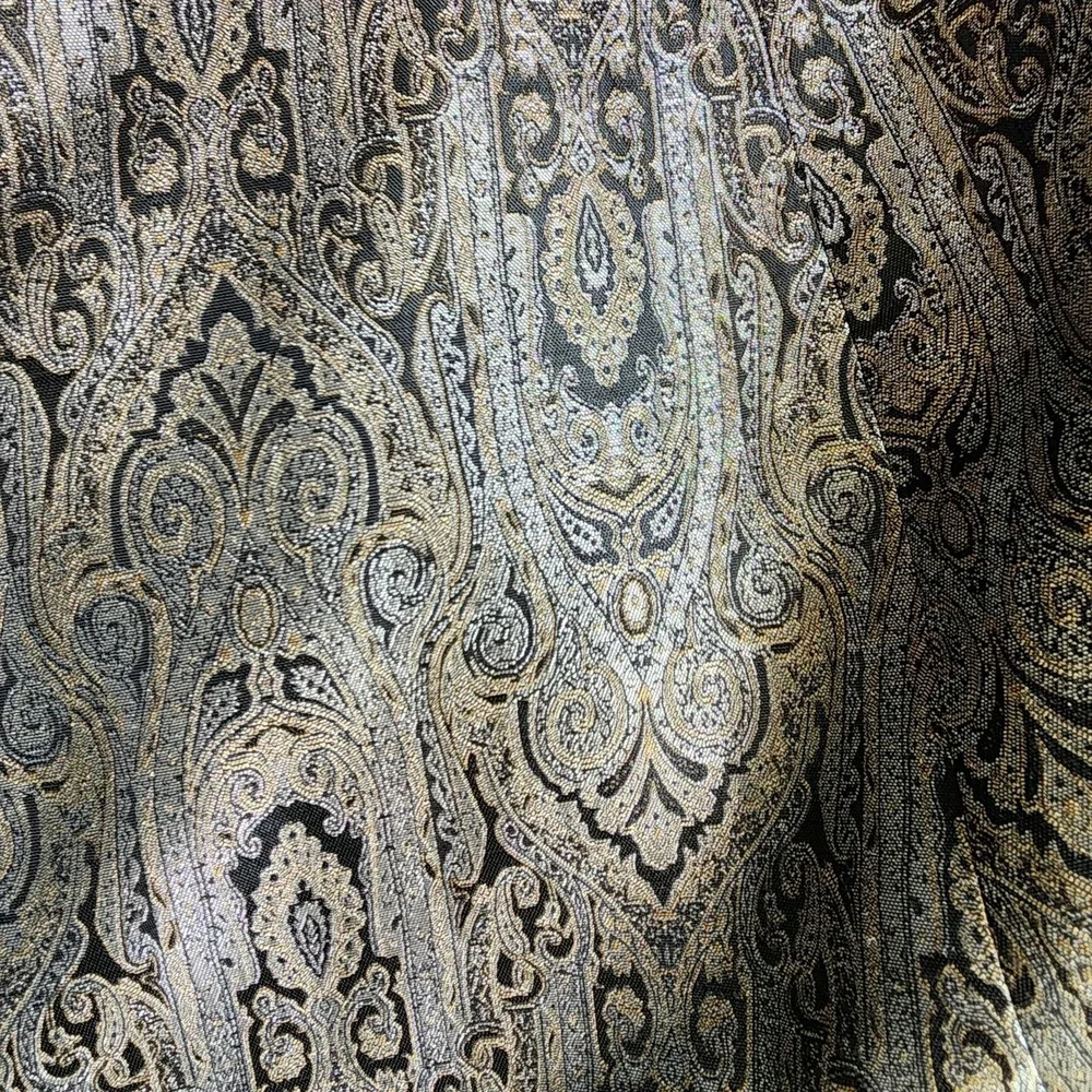 Amanda Smith Flare Skirt Size 10  Black, Gold &‎ Silver Pattern